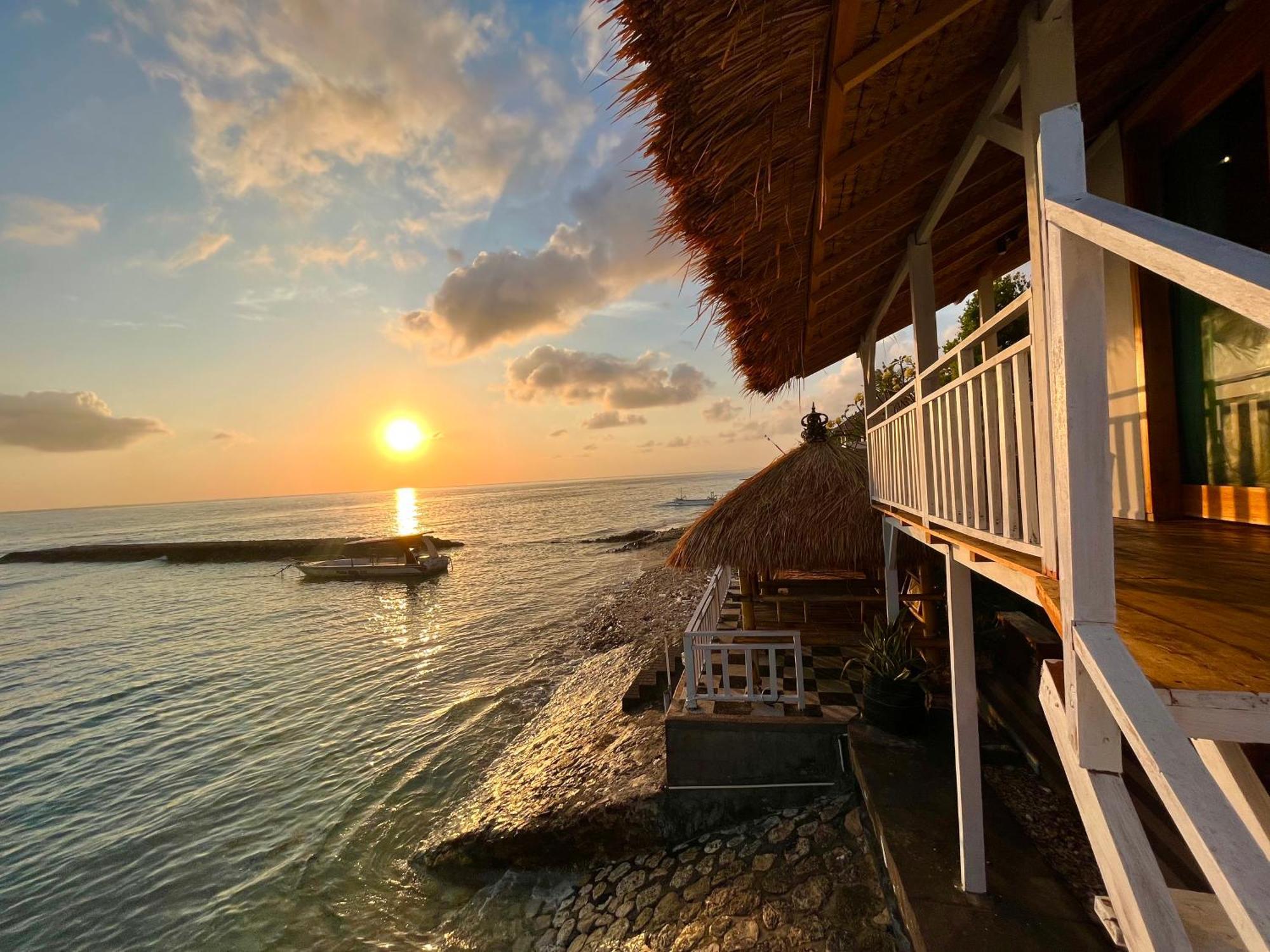 Batununggul Coastal Inn المظهر الخارجي الصورة